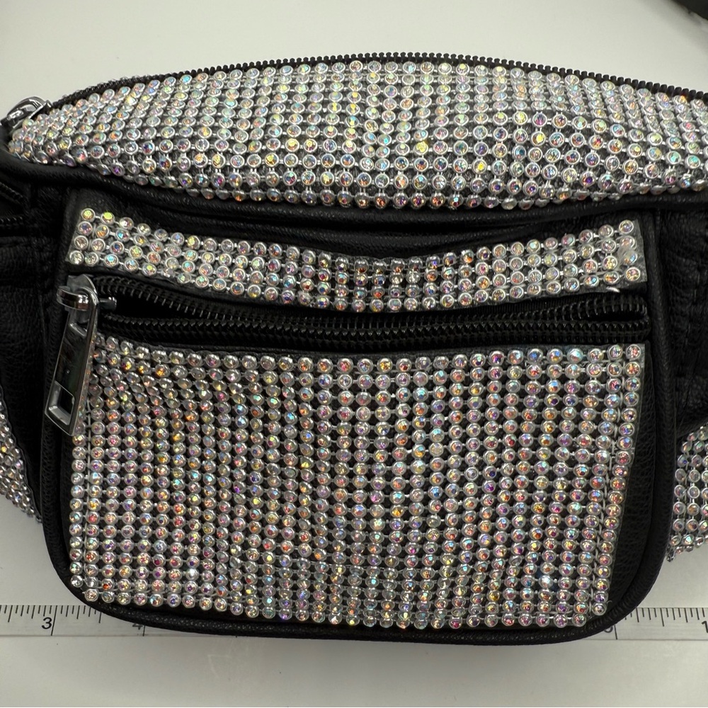 Leather and indestructible woven rhinestone festival fanny pack with hidden zip - Picture 3 of 12